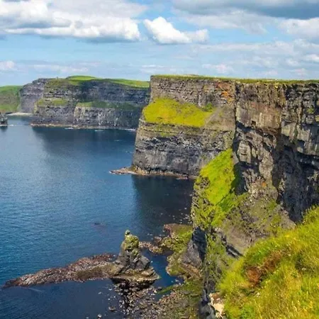 Eden House And Pet Farm