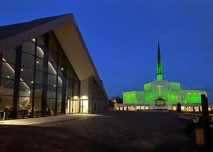 Eden House And Pet Farm * Feevaghmore