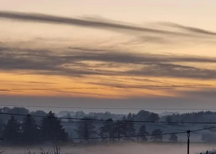 Сasa de vacaciones Eden House And Pet Farm